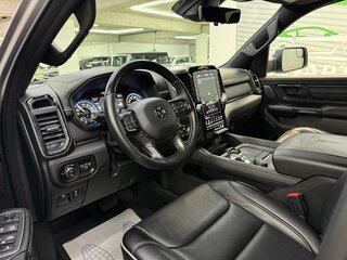 2022 Ram 1500 Crew Cab V, серебристый, 7650000 рублей, вид 5