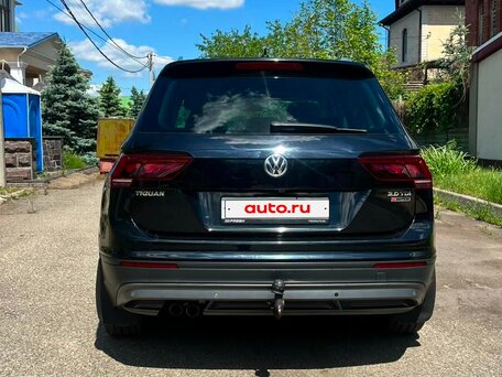 2017 Volkswagen Tiguan II, чёрный, 2290000 рублей, вид 4