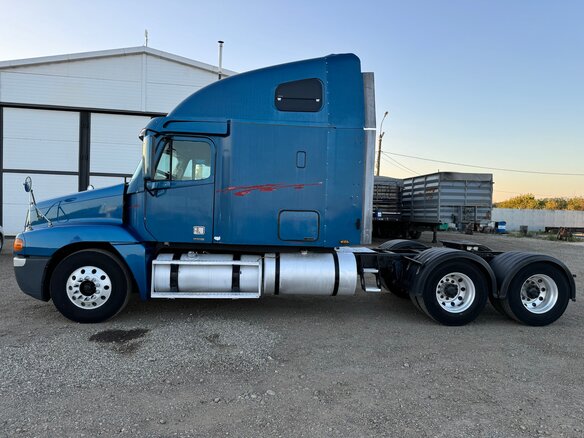 2003 Freightliner Century Class, синий, 2700000 рублей - вид 18