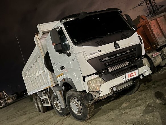 2012 Sinotruk Howo Прочие Кабины, белый, 3000000 рублей