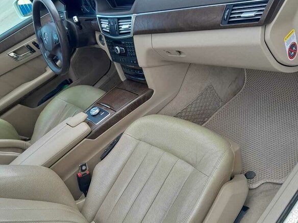 2011 Mercedes-Benz E-Класс 350 IV (W212, S212, C207), чёрный, 2000000 рублей - вид 7