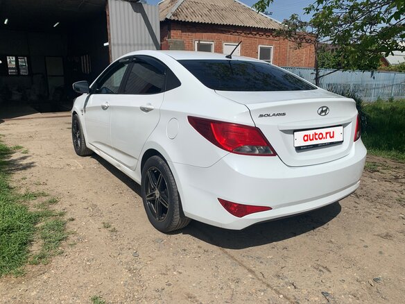 2016 Hyundai Solaris I Рестайлинг, белый, 1080000 рублей - вид 7