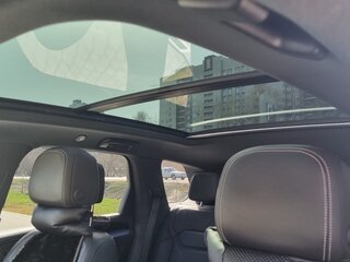 2019 Volkswagen Touareg III, белый, 6500000 рублей, вид 4