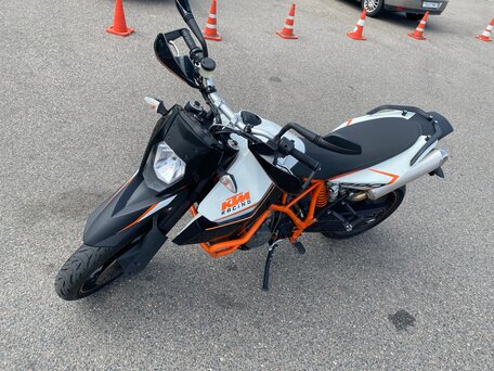 2014 KTM 990 SM, оранжевый, 710000 рублей, вид 2