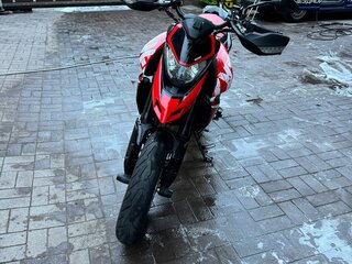 2022 Ducati Hypermotard, красный, 1430000 рублей, вид 4