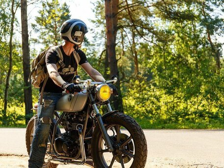 1980 Kawasaki Z 400, серый, 506570 рублей, вид 1