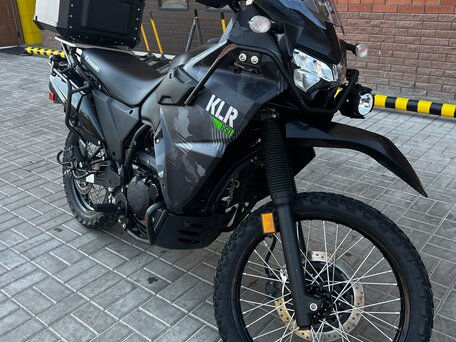 2022 Kawasaki KLR 650, чёрный, 820000 рублей, вид 1