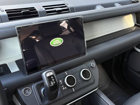 2023 Land Rover Defender 110 II, серый, 12500000 рублей - вид 26