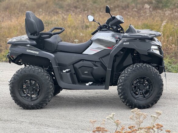 2024 CFMoto CFORCE 625 TOURING, серебристый, 900000 рублей - вид 1