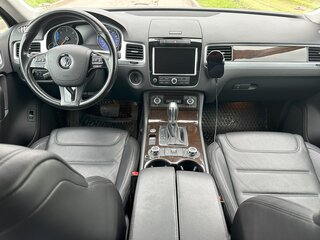 2014 Volkswagen Touareg II, коричневый, 3200000 рублей, вид 5