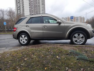 2009 Mercedes-Benz M-Класс 350 II (W164) Рестайлинг, бежевый, 1150000 рублей, вид 2