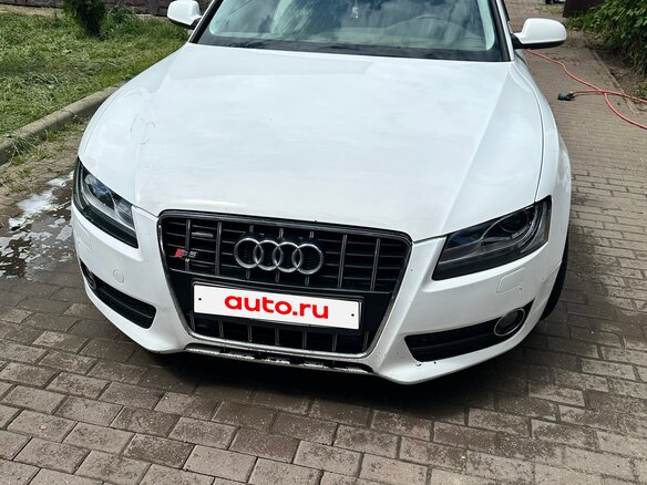 2010 Audi A5 I (8T), белый, 1000000 рублей