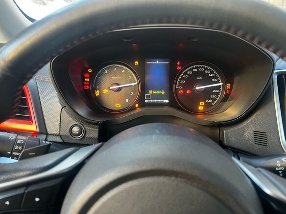 2021 Subaru Forester V, серый, 4500000 рублей - вид 3