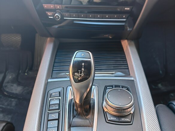 2017 BMW X5 40d III (F15), белый, 5390000 рублей - вид 20