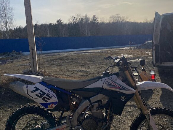 2013 Yamaha YZ450F, белый, 350000 рублей - вид 4