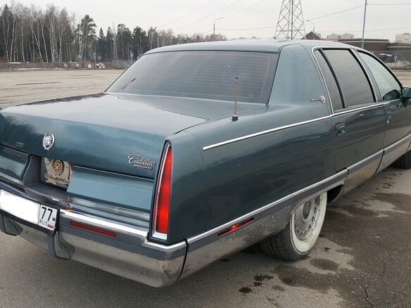 1993 Cadillac Fleetwood II, зелёный - вид 7