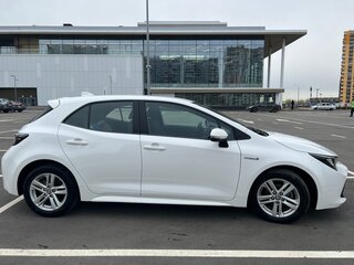 2020 Toyota Corolla XII (E210), белый, 3200000 рублей, вид 3