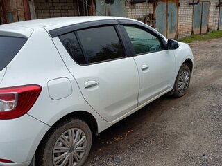2015 Renault Sandero II, белый, 700000 рублей, вид 3
