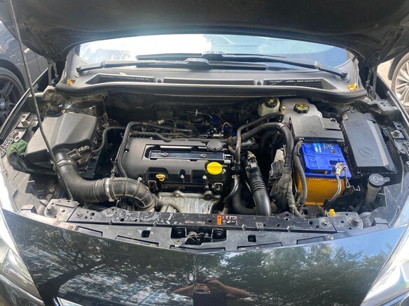 2012 Opel Astra GTC J Рестайлинг, чёрный - вид 6
