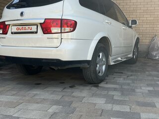 2010 SsangYong Kyron 5-speed I Рестайлинг, белый, 820000 рублей, вид 3