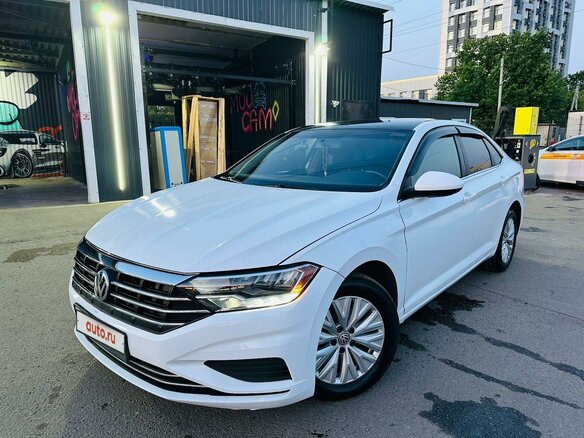 2018 Volkswagen Jetta 8-speed VII, синий, 1340000 рублей