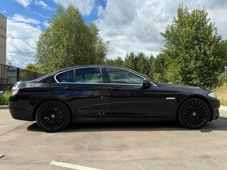 2011 BMW 5 серии 525d VI (F10/F11/F07), чёрный, 2050000 рублей, вид 3