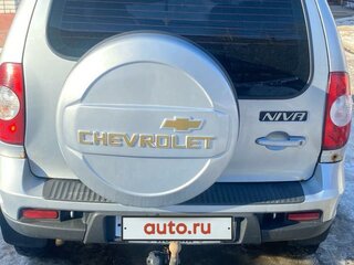 2012 Chevrolet Niva I Рестайлинг, серебристый, 550000 рублей, вид 1