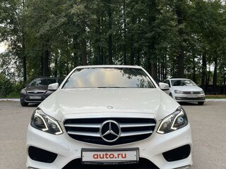 2014 Mercedes-Benz E-Класс 200 IV (W212, S212, C207) Рестайлинг, белый, 2350000 рублей, вид 3