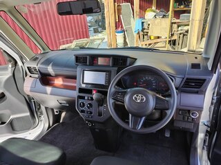 2017 Toyota Tank I, серый, 1120000 рублей, вид 2