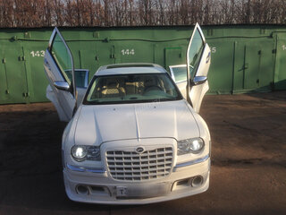 2006 Chrysler 300C I, белый, 2500000 рублей, вид 1