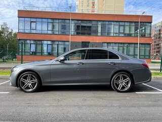 2018 Mercedes-Benz E-Класс 220 d V (W213, S213, C238), серый, 4200000 рублей, вид 1