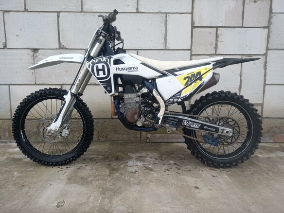 2019 Husqvarna FC 450, белый, 500000 рублей - вид 2