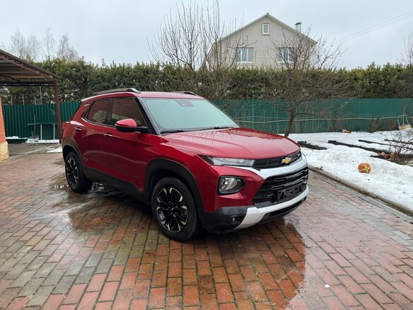 2020 Chevrolet TrailBlazer III, красный, 1890000 рублей - вид 4