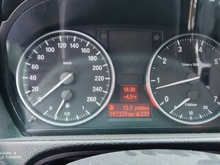 2008 BMW 3 серии 320i V (E90/E91/E92/E93), чёрный, 900000 рублей, вид 5