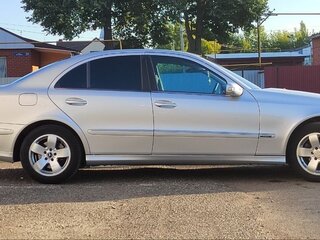2005 Mercedes-Benz E-Класс 220 III (W211, S211), серебристый, 950000 рублей, вид 4