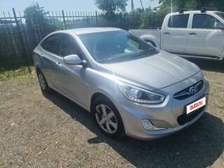 2013 Hyundai Solaris I, серебристый, 850000 рублей, вид 1