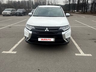 2018 Mitsubishi Outlander III Рестайлинг 2, белый, 2222000 рублей, вид 1
