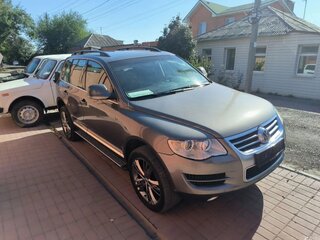 2008 Volkswagen Touareg I Рестайлинг, серый, 1450000 рублей, вид 3