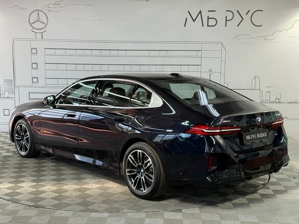 2025 BMW 5 серии Long 530Li xDrive VIII (G60/G61/G68), чёрный, 7699000 рублей - вид 8