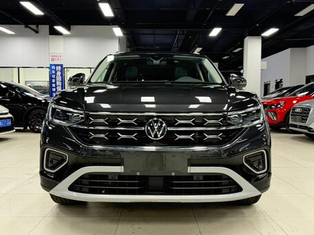 2022 Volkswagen Tayron I Рестайлинг, чёрный, 2500000 рублей, вид 2