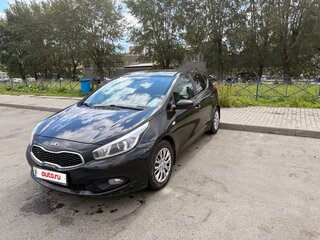 2013 Kia Ceed II, чёрный, 900000 рублей, вид 1