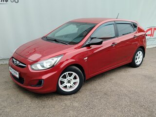 2013 Hyundai Solaris I, красный, 769000 рублей, вид 2