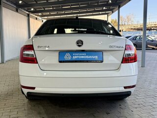 2019 Skoda Octavia III (A7) Рестайлинг, белый, 1549000 рублей, вид 4