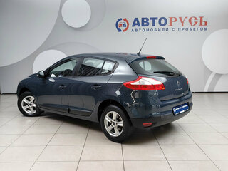 2013 Renault Megane III Рестайлинг, голубой, 815000 рублей, вид 2