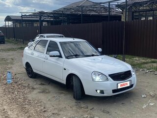 2014 Lada (ВАЗ) Priora I Рестайлинг, белый, 550000 рублей, вид 2