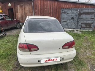 1997 Kia Avella, белый, 80000 рублей, вид 2
