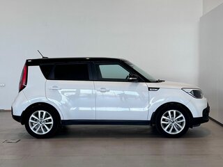 2018 Kia Soul II Рестайлинг, белый, 1620000 рублей, вид 5