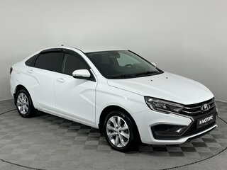 2024 Lada (ВАЗ) Vesta I Рестайлинг (NG), белый, 1120000 рублей, вид 3