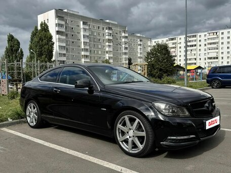 2011 Mercedes-Benz C-Класс 180 III (W204) Рестайлинг, чёрный, 1300000 рублей, вид 1