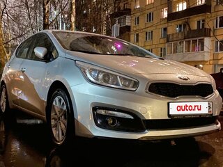 2018 Kia Ceed II Рестайлинг, серебристый, 1700000 рублей, вид 3